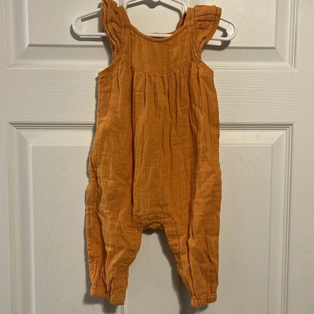 Set of 3 Cat & Jack Romper bundle (6-9mo) - Picture 8 of 10